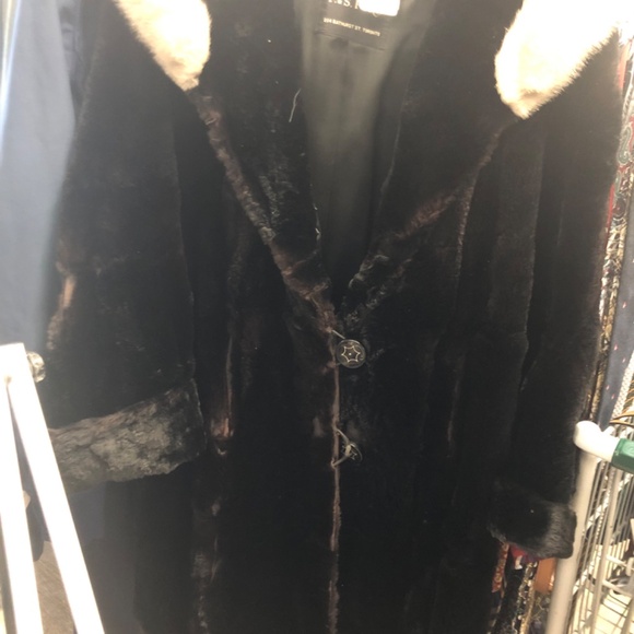 Mink Avant Garde Coat - Picture 4 of 4